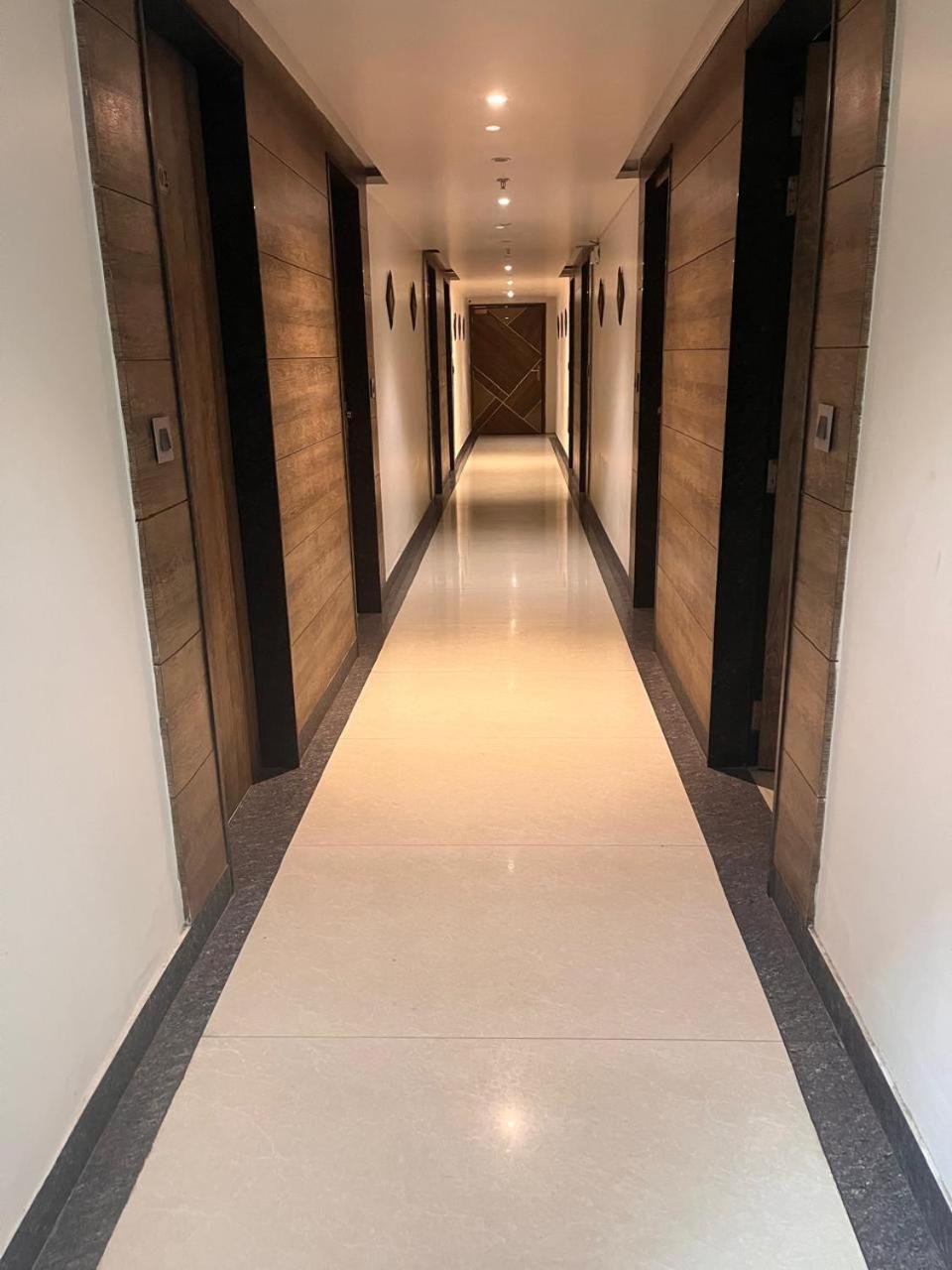 Hotel Parklane Agra (Uttar Pradesh) Dış mekan fotoğraf