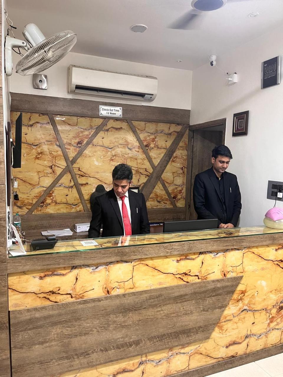 Hotel Parklane Agra (Uttar Pradesh) Dış mekan fotoğraf